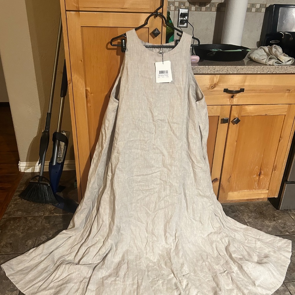 Linen dress - Picture 2 of 2